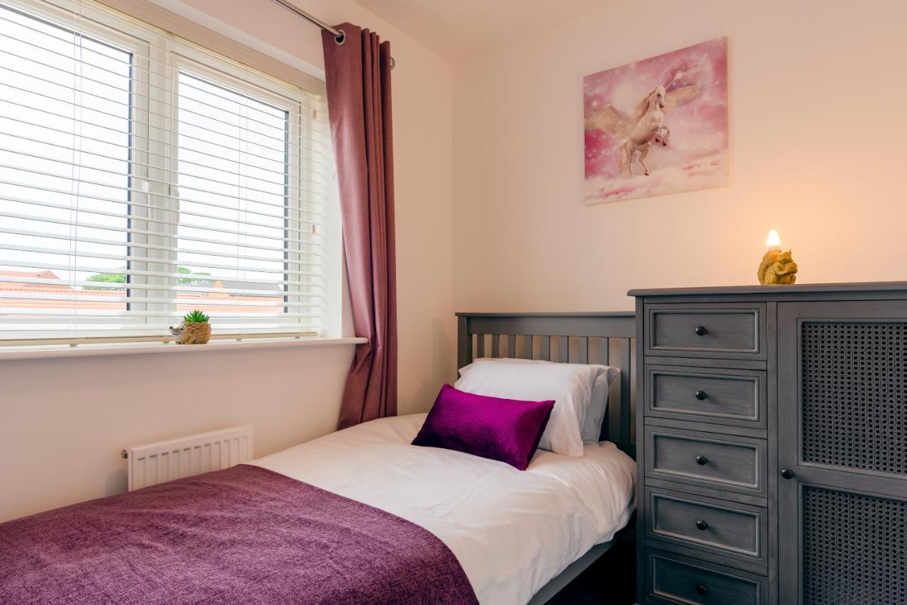 Oakley - Large, Elegant, Dog Friendly & Parking Villa Whitby Luaran gambar