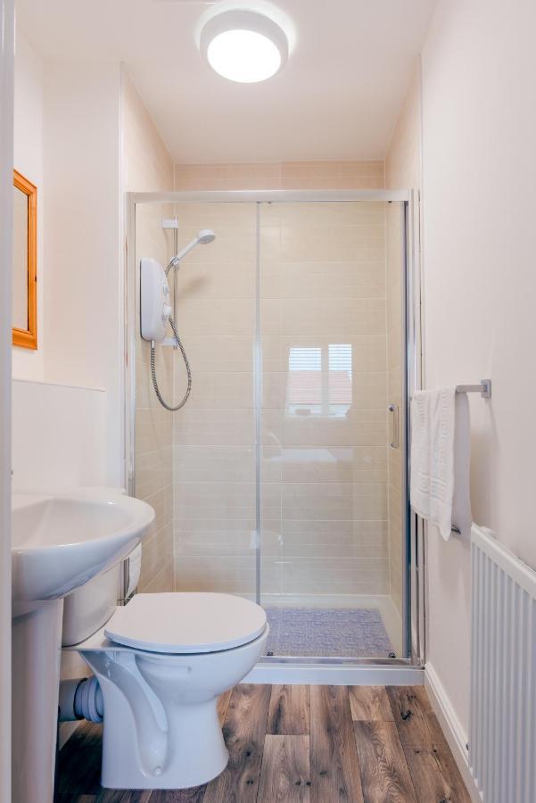 Oakley - Large, Elegant, Dog Friendly & Parking Villa Whitby Luaran gambar
